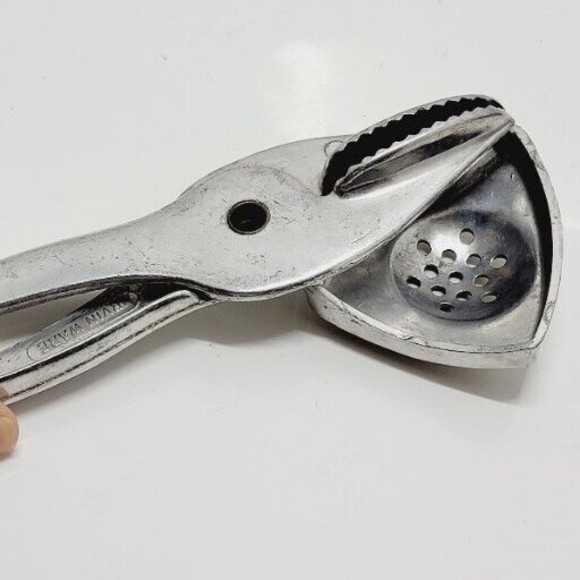 VTG IRVIN WARE Hand Held Citrus Squeezer Lemon Juice Barware Silver MADE IN USA - Picture 7 of 9